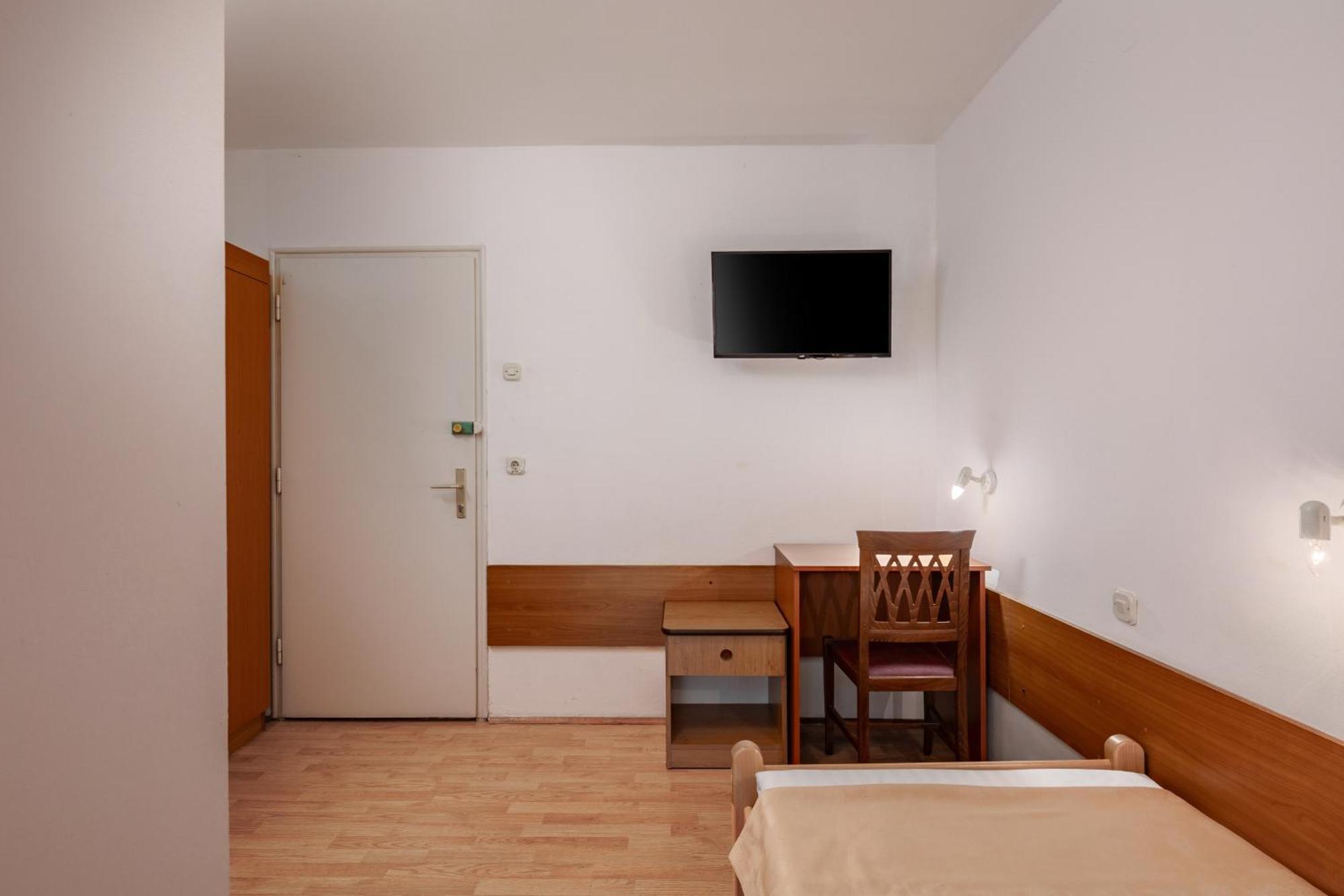 Boarding House Lucija Hotel Kostrena Exterior foto